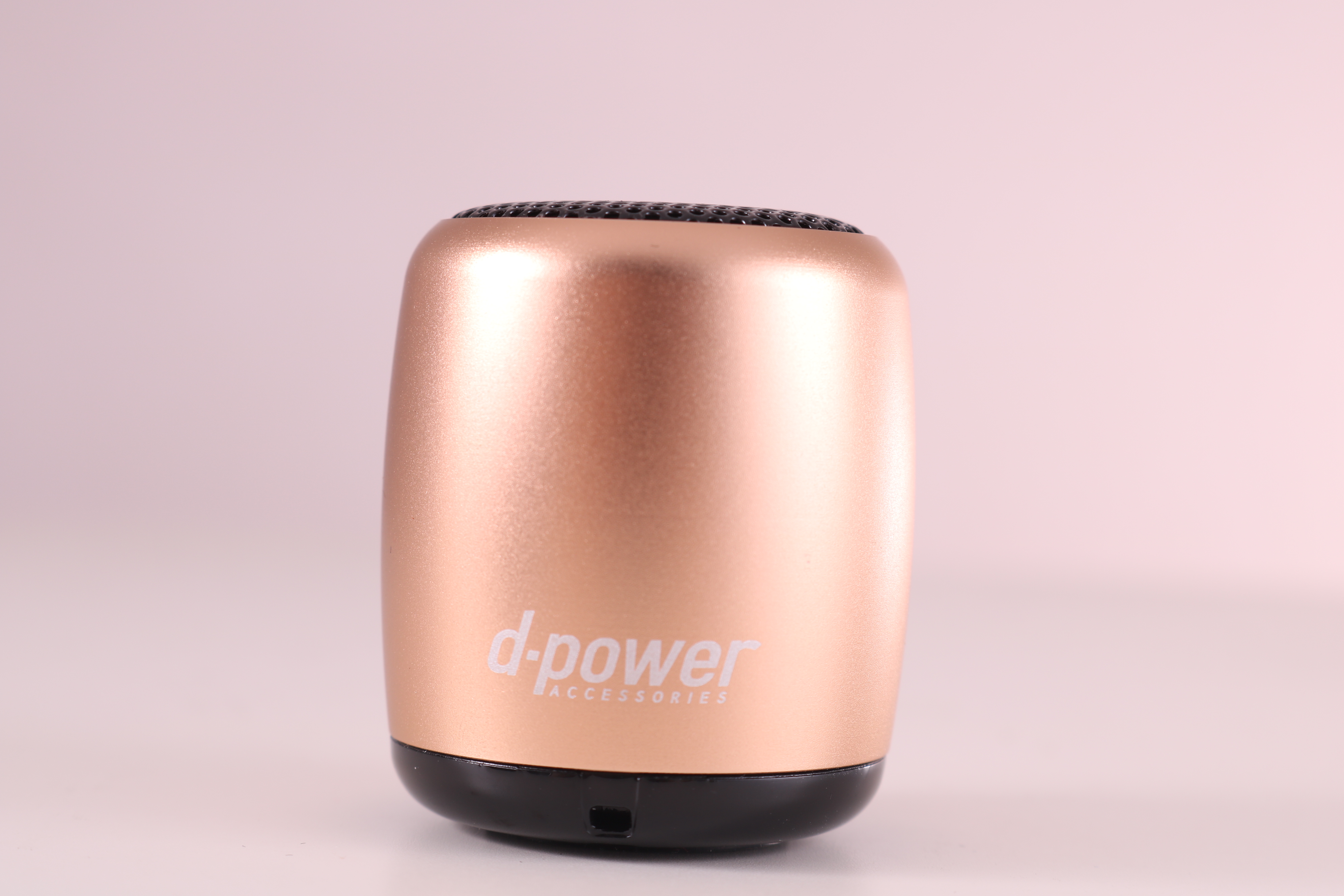 اسپیکر d-power